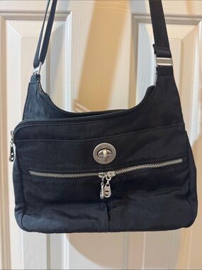 Baggalini Black Nylon Crossbody Travel Shoulder Handbag